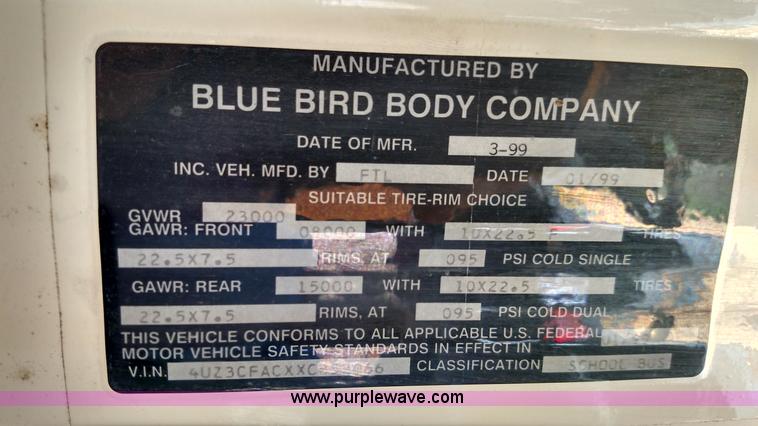 image for item F7748 1999 Freightliner FS65 bus