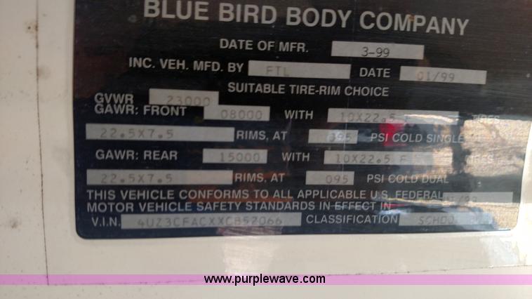 image for item F7748 1999 Freightliner FS65 bus