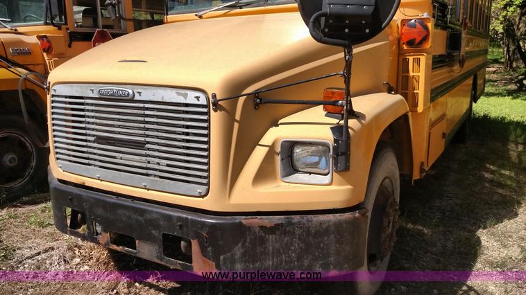 image for item F7748 1999 Freightliner FS65 bus