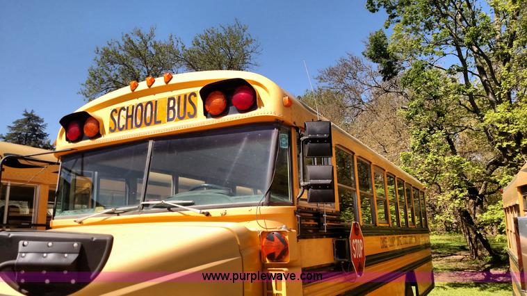 image for item F7748 1999 Freightliner FS65 bus