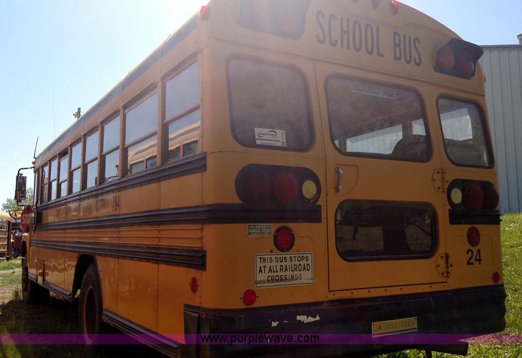 image for item F7749 1992 Ford B700 school bus