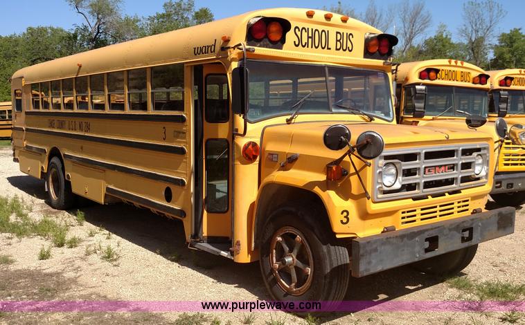 image for item F7750 1990 GMC 6000 school bus
