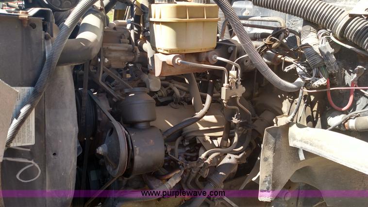 image for item F7750 1990 GMC 6000 school bus