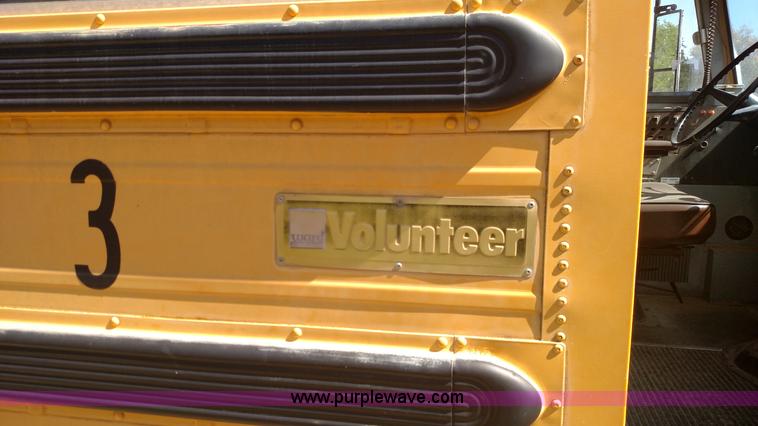 image for item F7750 1990 GMC 6000 school bus