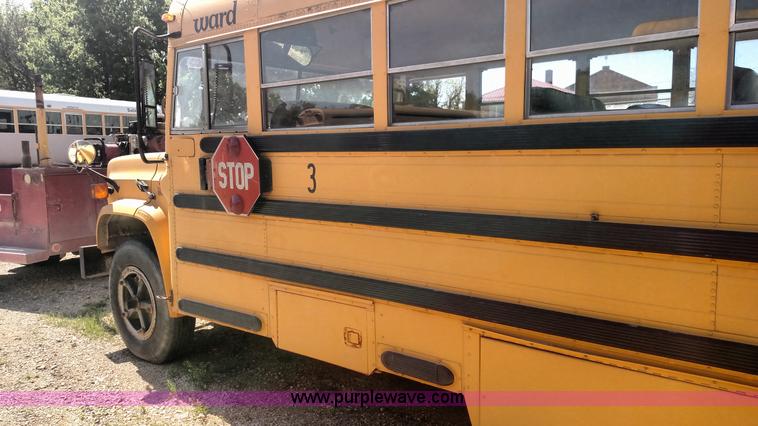 image for item F7750 1990 GMC 6000 school bus