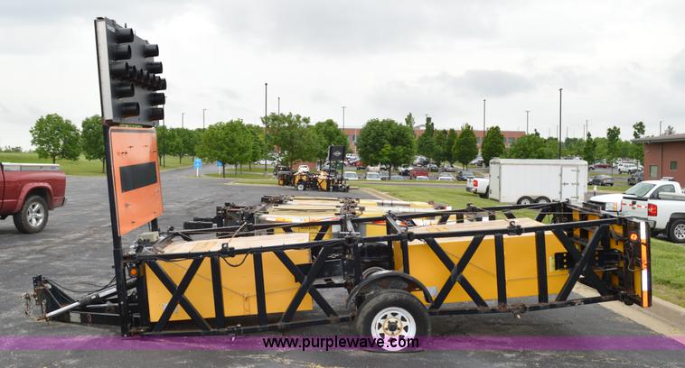 image for item G3520 Crash attenuator