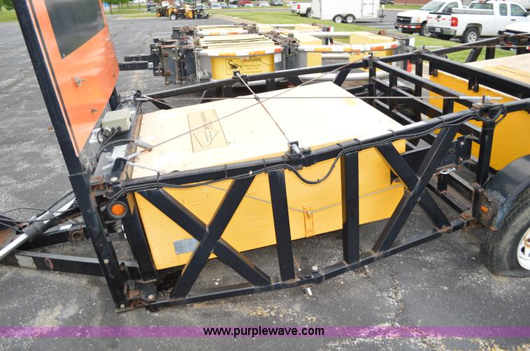 image for item G3520 Crash attenuator