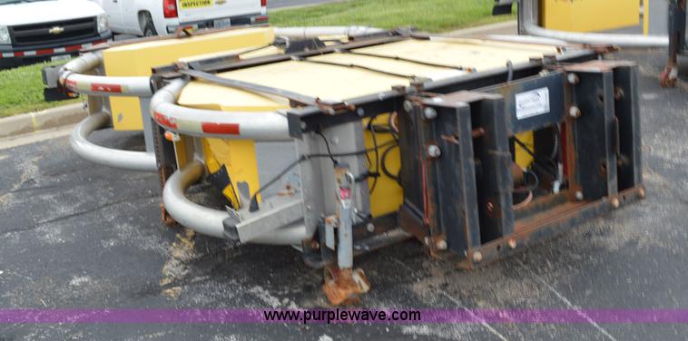 image for item G3521 Scorpion crash attenuator