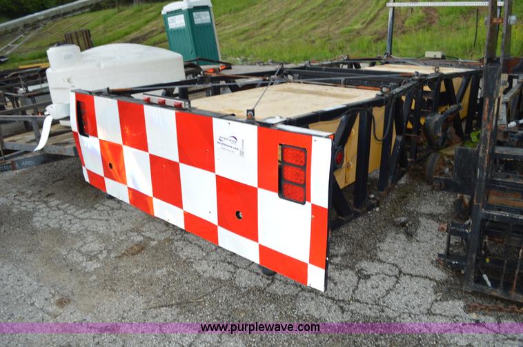 image for item G3546 Crash attenuator