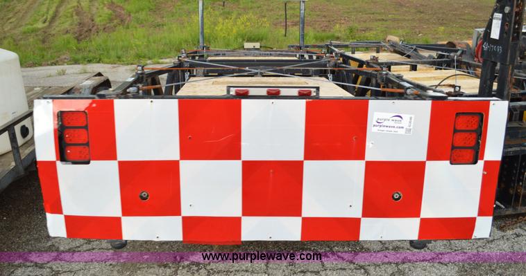 image for item G3546 Crash attenuator