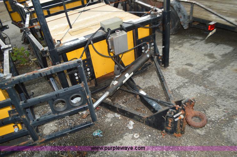 image for item G3546 Crash attenuator