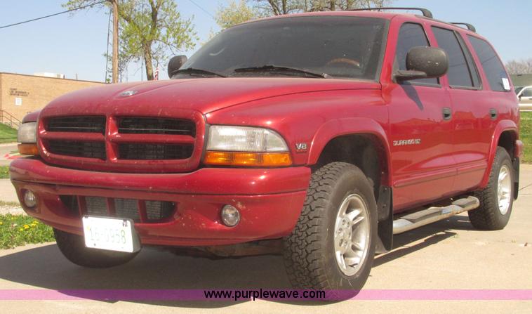 image for item H4652 1999 Dodge Durango SUV