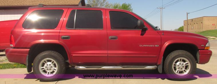 image for item H4652 1999 Dodge Durango SUV