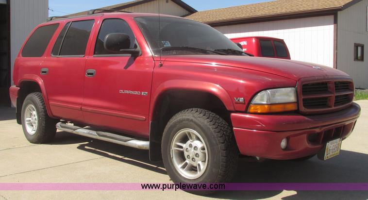 image for item H4652 1999 Dodge Durango SUV