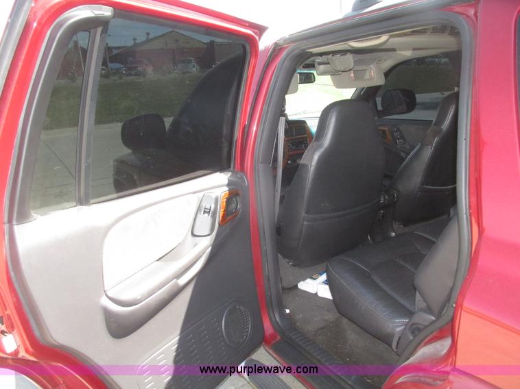 image for item H4652 1999 Dodge Durango SUV