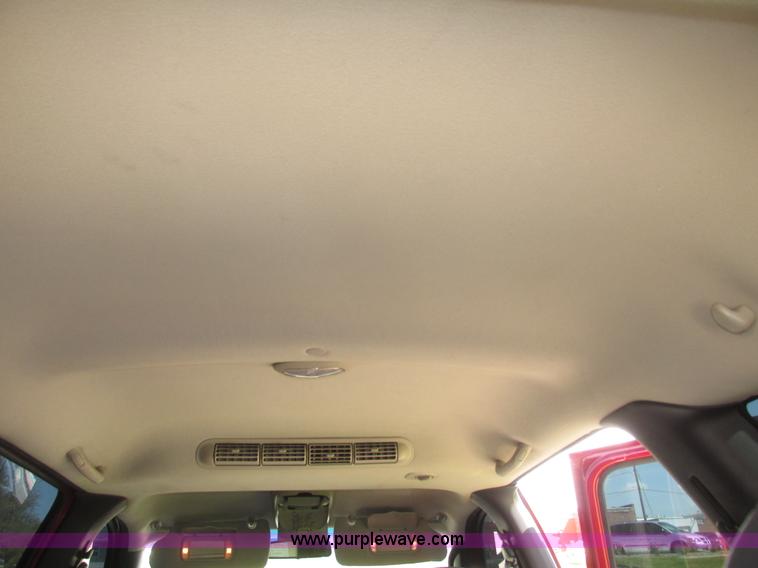 image for item H4652 1999 Dodge Durango SUV