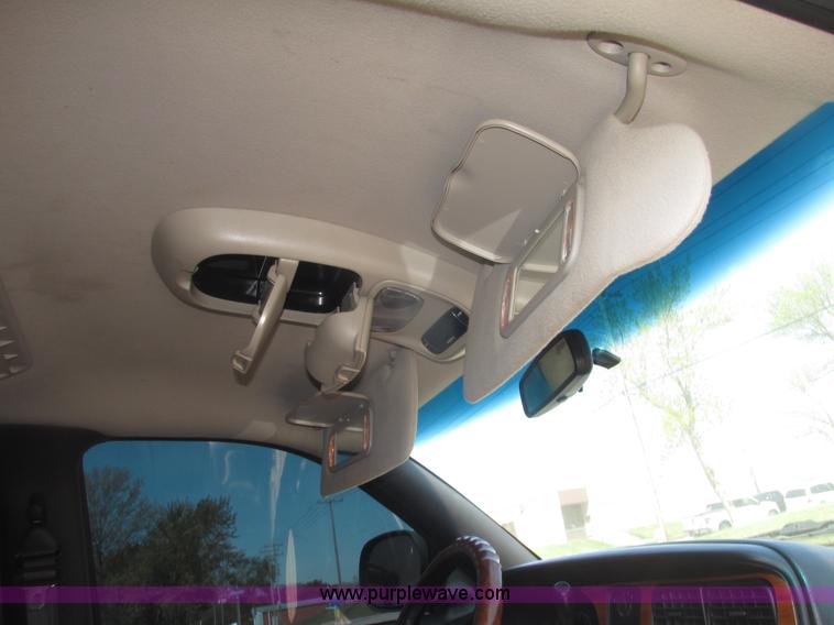 image for item H4652 1999 Dodge Durango SUV