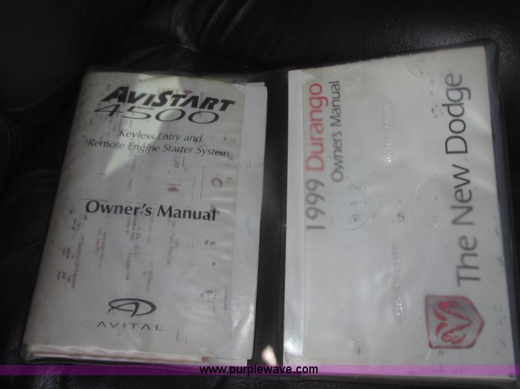 image for item H4652 1999 Dodge Durango SUV