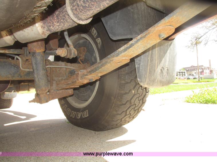 image for item H4652 1999 Dodge Durango SUV