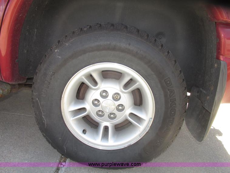 image for item H4652 1999 Dodge Durango SUV