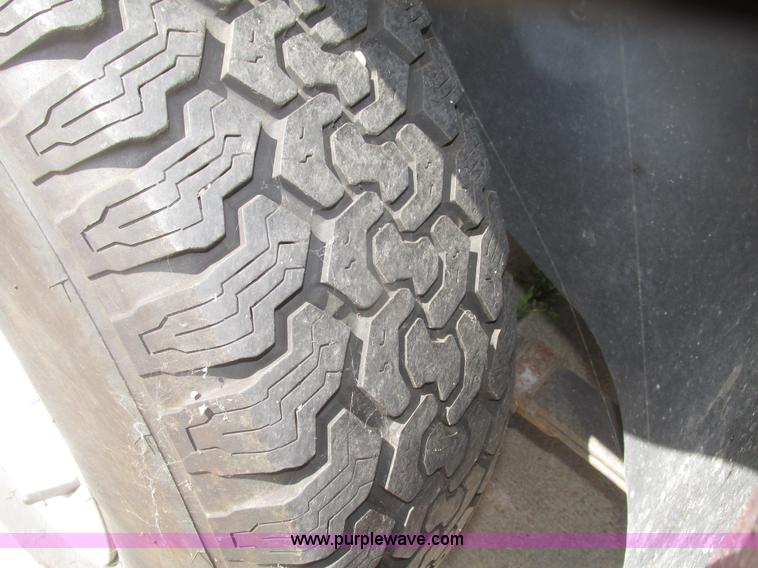 image for item H4652 1999 Dodge Durango SUV