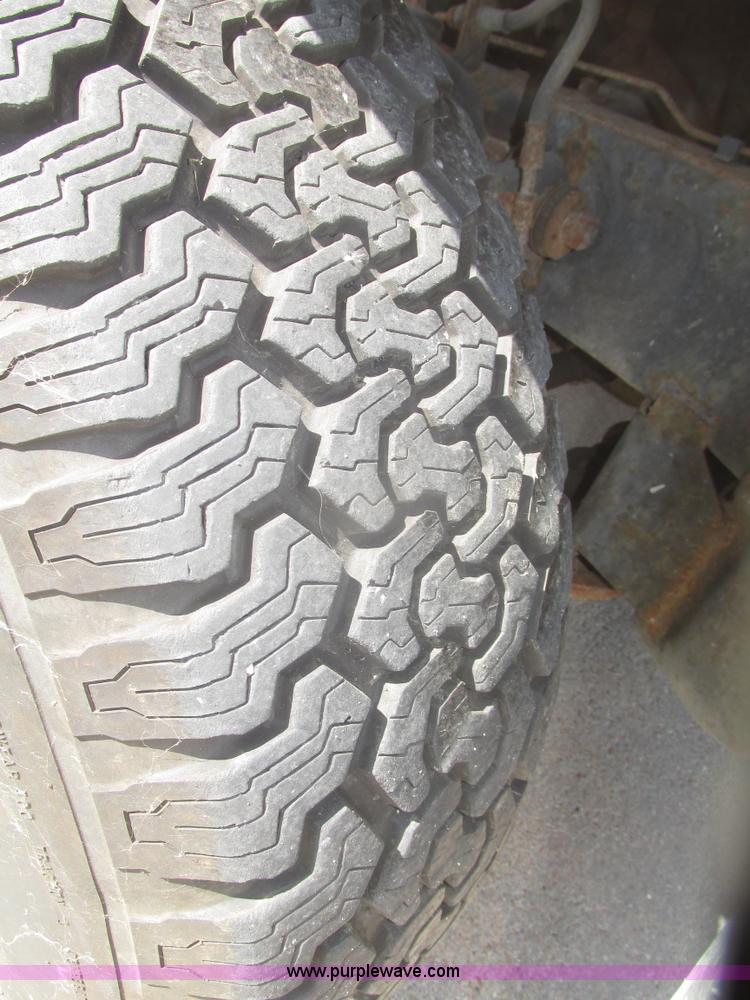 image for item H4652 1999 Dodge Durango SUV