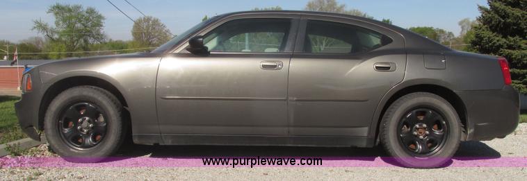 image for item H4654 2009 Dodge  Charger SE