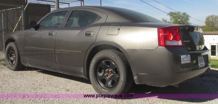 image for item H4654 2009 Dodge  Charger SE