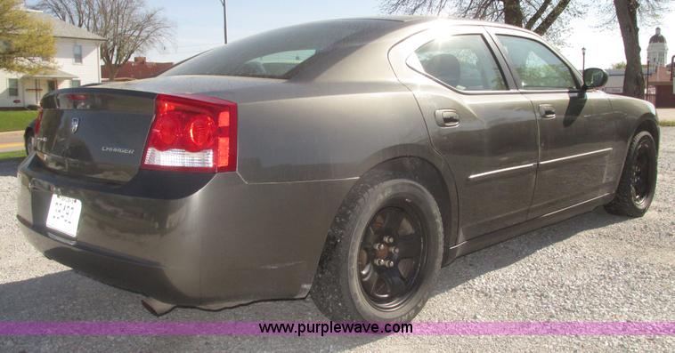 image for item H4654 2009 Dodge  Charger SE