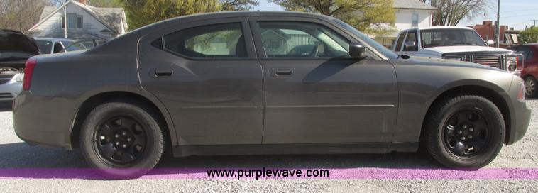 image for item H4654 2009 Dodge  Charger SE