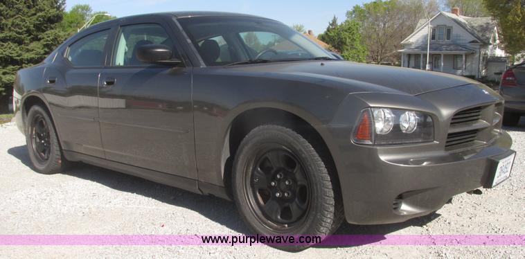image for item H4654 2009 Dodge  Charger SE