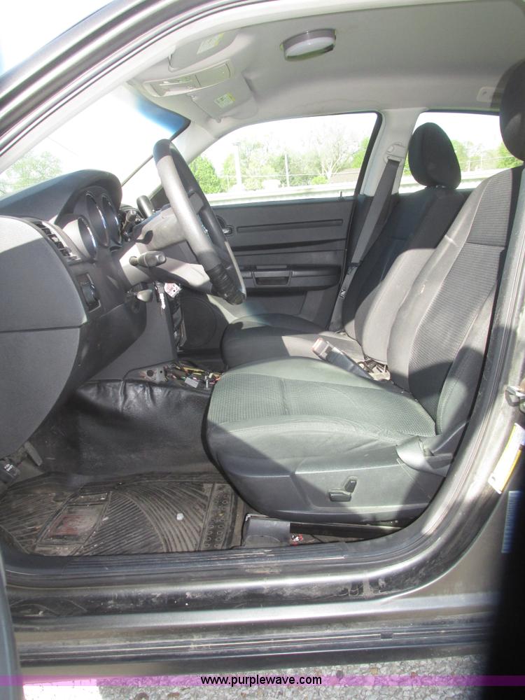 image for item H4654 2009 Dodge  Charger SE