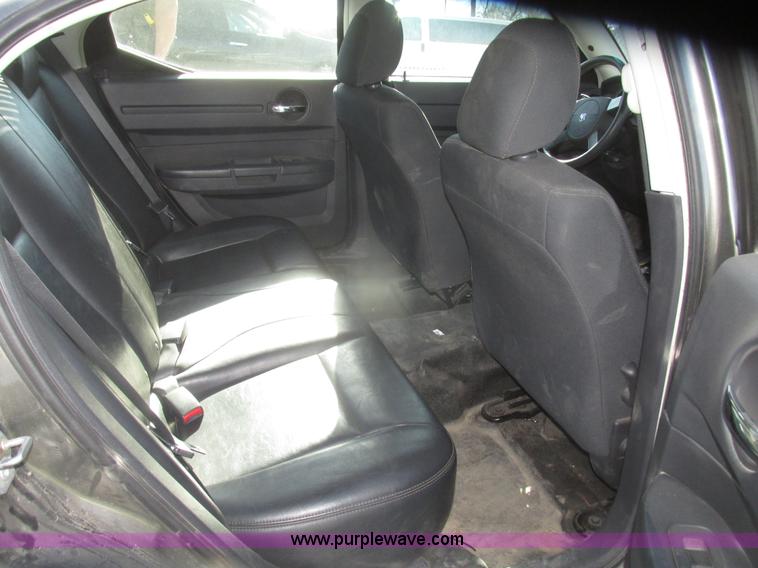 image for item H4654 2009 Dodge  Charger SE