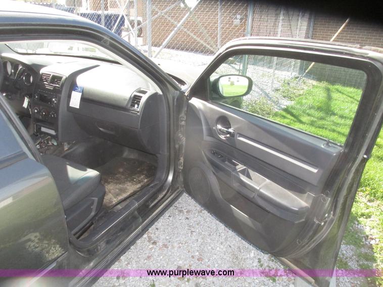 image for item H4654 2009 Dodge  Charger SE