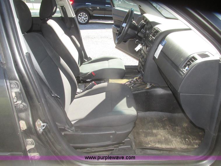 image for item H4654 2009 Dodge  Charger SE