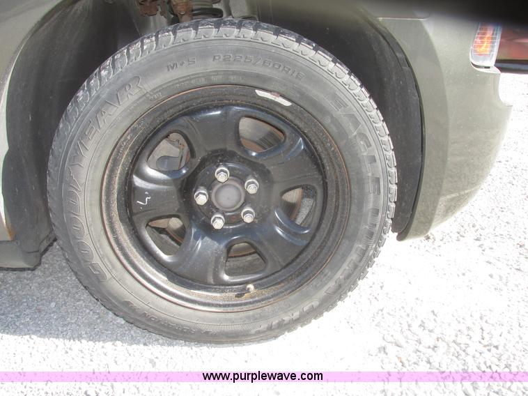 image for item H4654 2009 Dodge  Charger SE