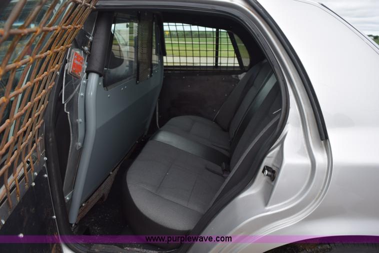image for item H5091 2006 Ford Crown Victoria Police Interceptor