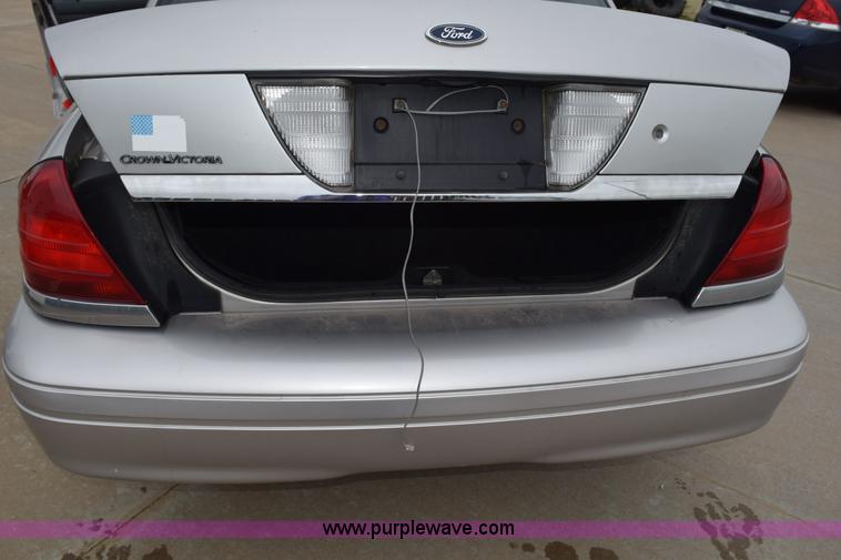 image for item H5091 2006 Ford Crown Victoria Police Interceptor