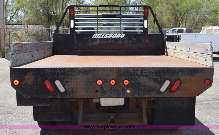 image for item H5147 1997 Ford F450 Super Duty flatbed truck