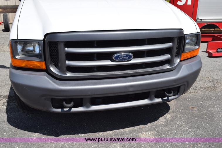 image for item H5148 2000 Ford F350 Super Duty pickup truck