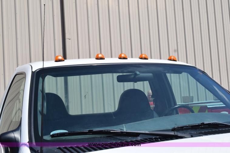 image for item H5148 2000 Ford F350 Super Duty pickup truck