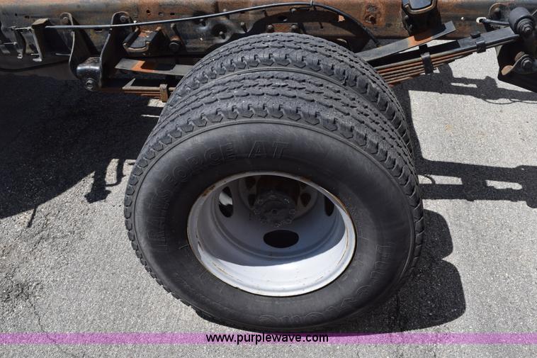 image for item H5148 2000 Ford F350 Super Duty pickup truck