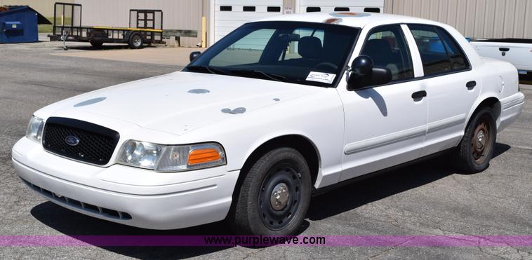 image for item H5149 2007 Ford Crown Victoria Police Interceptor