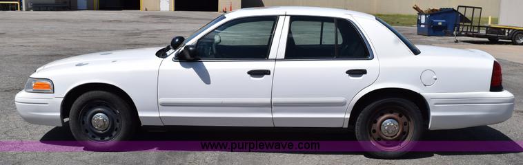 image for item H5149 2007 Ford Crown Victoria Police Interceptor