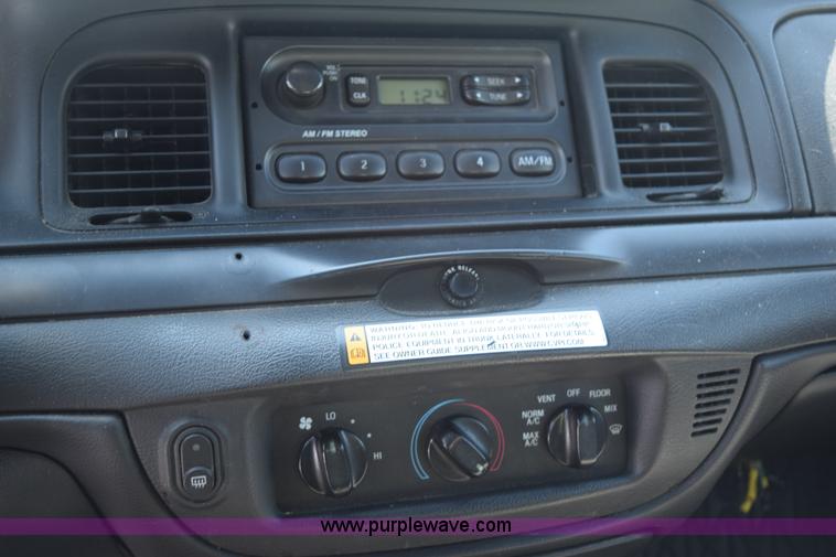 image for item H5149 2007 Ford Crown Victoria Police Interceptor