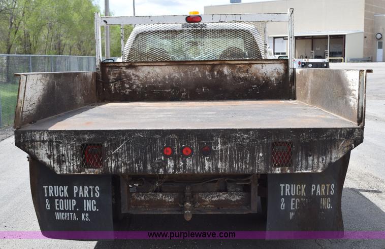 image for item H5151 2000 Ford F350 Super Duty flatbed pickup truck