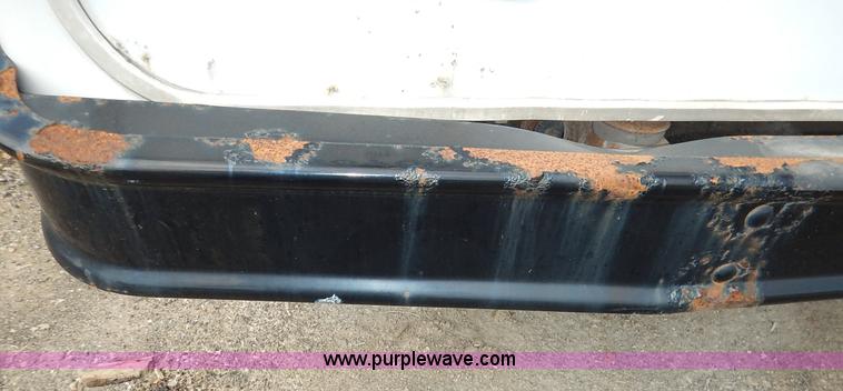 image for item J3939 2002 Chevrolet Express G3500 bus