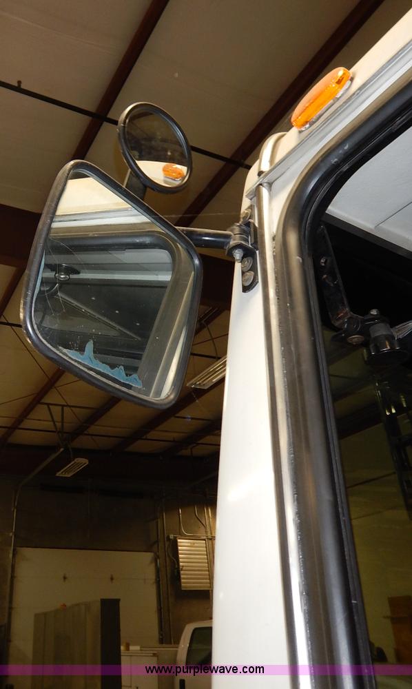 image for item J3941 1996 AVS electric bus