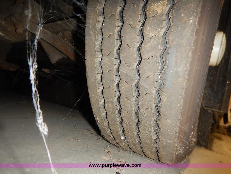 image for item J3941 1996 AVS electric bus