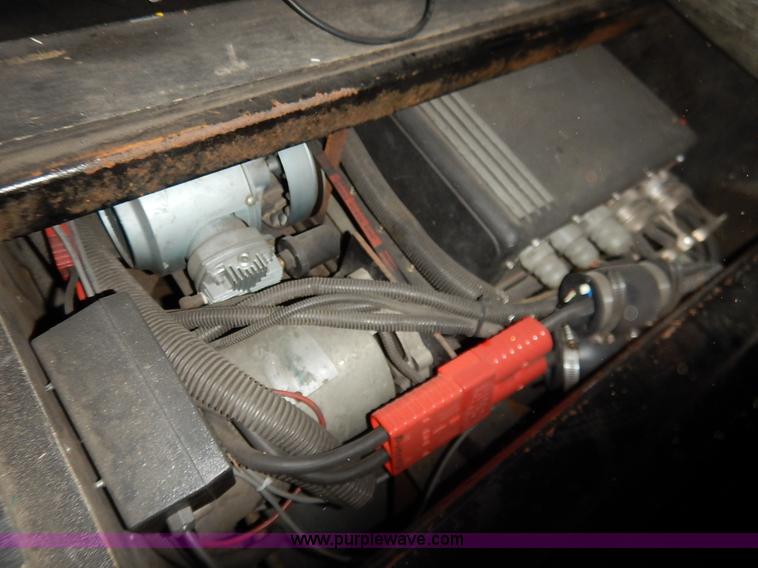 image for item J3941 1996 AVS electric bus